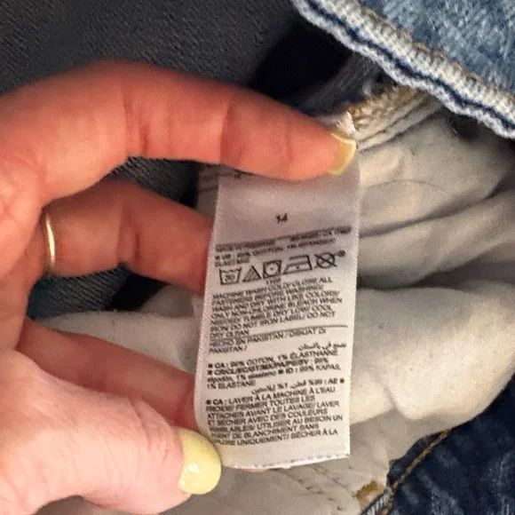 Old Navy Women's Flare Jeans in Blue - Picture 3 of 3